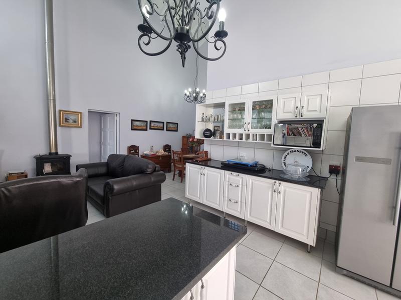 4 Bedroom Property for Sale in Outeniqua Strand Western Cape